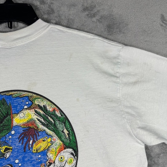 VTG Champ Sports Wear Graphic T-Shirt Mens Large White Dive Dominica Scuba - Picture 8 of 8